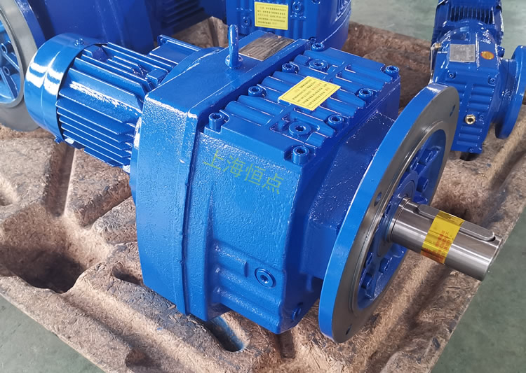 RF87減速機，立式安裝，輸入配電機，實物照片如下